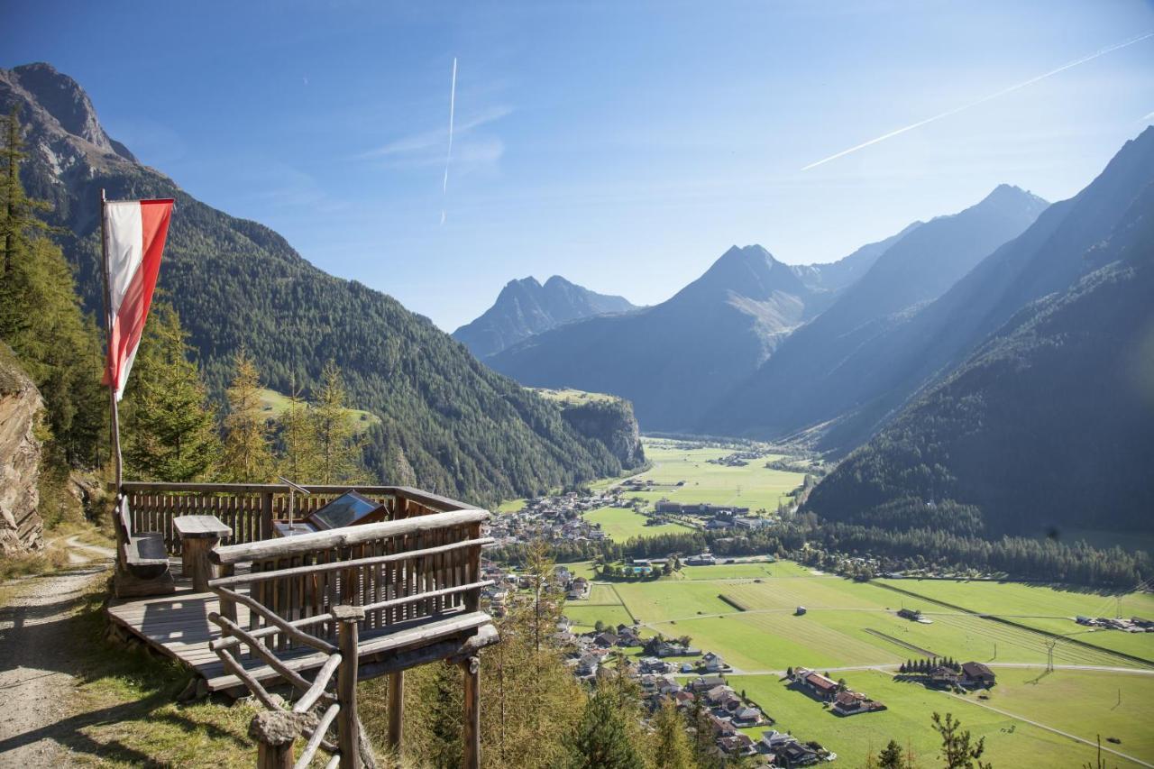 Landhaus Oetztalblick Längenfeld Buitenkant foto