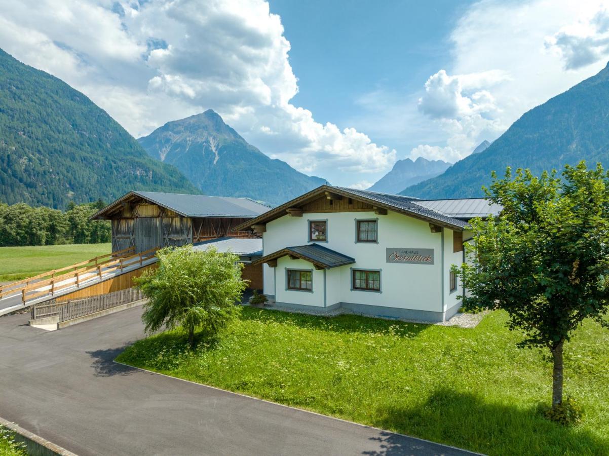 Landhaus Oetztalblick Längenfeld Buitenkant foto