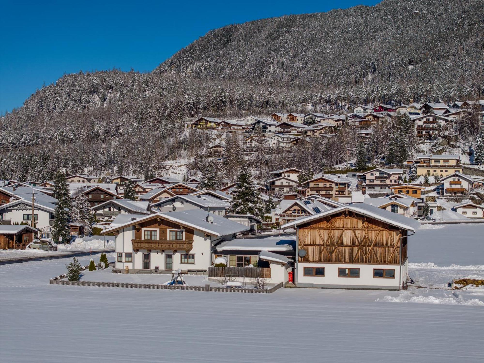 Landhaus Oetztalblick Längenfeld Buitenkant foto