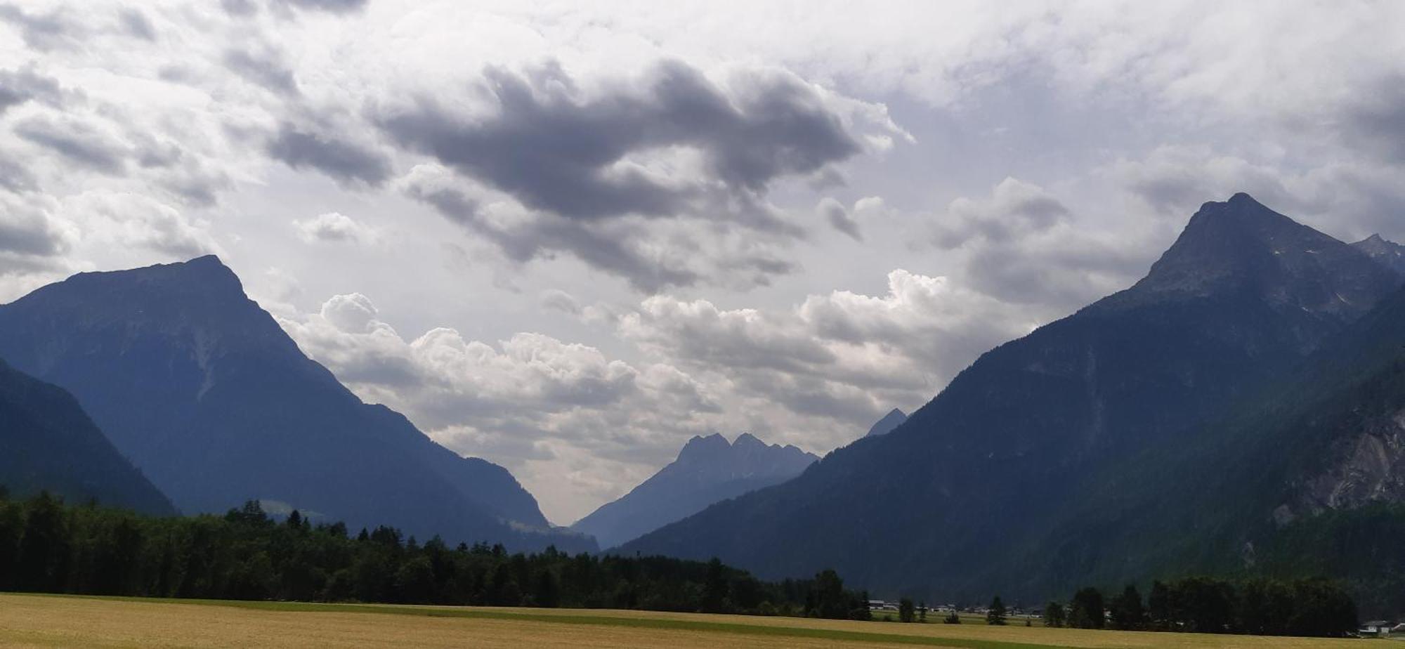 Landhaus Oetztalblick Längenfeld Buitenkant foto